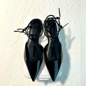 AAJ By Aminah - Women's Kaia Pointed-Toe Strappy Flats